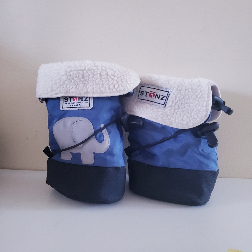 Stonz Blue and White Toddler Winter Booties